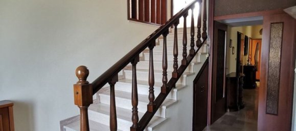 6 bedrooms House in Pordenone, Italy No. 343253 5