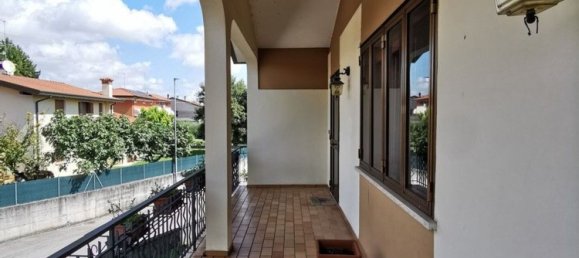 6 bedrooms House in Pordenone, Italy No. 343253 21