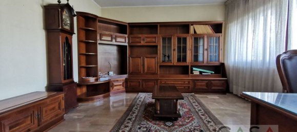 6 bedrooms House in Pordenone, Italy No. 343253 3