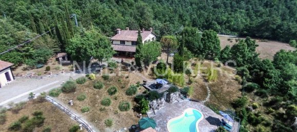 4 bedrooms House in Santa Fiora, Italy No. 126314 10