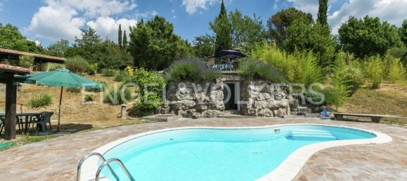 4 bedrooms House in Santa Fiora, Italy No. 126314 7