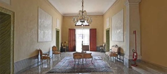 بناية في Montebelluna, Italy 1310متر مربع رقم 281214 2