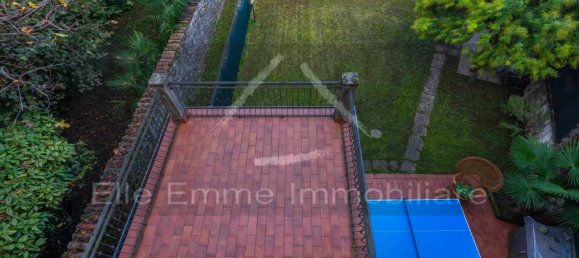 5 Schlafzimmer Wohnung in Claino con Osteno, Italy, Nr. 158559 2