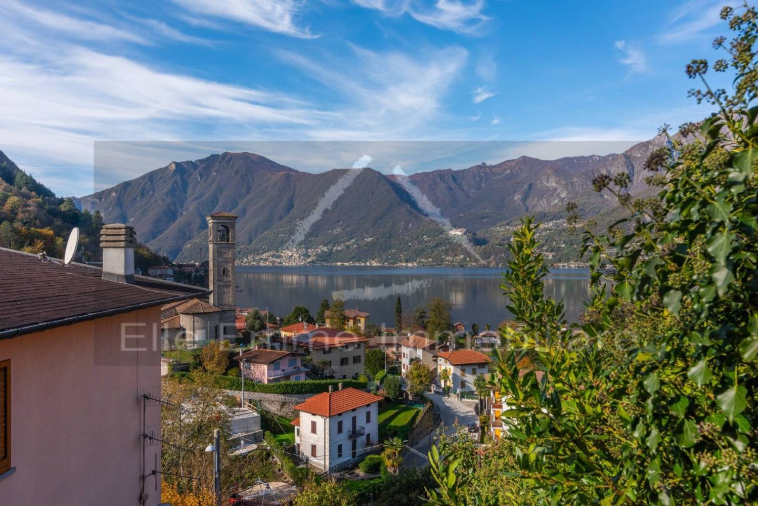 5 Schlafzimmer Wohnung in Claino con Osteno, Italy, Nr. 158559