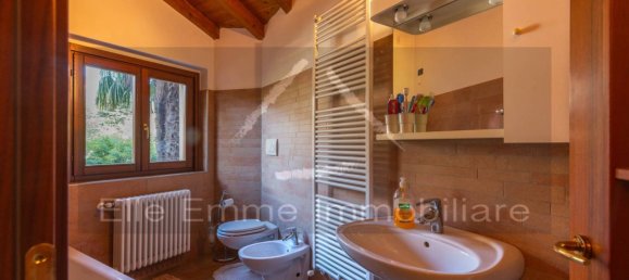 5 Schlafzimmer Wohnung in Claino con Osteno, Italy, Nr. 158559 32