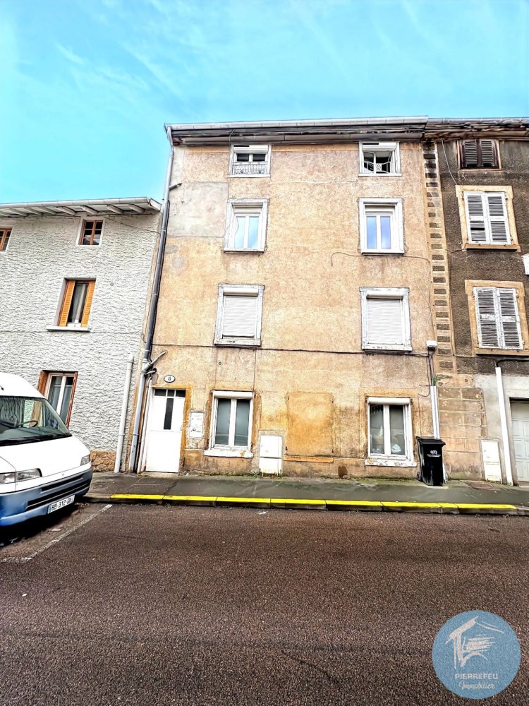 3 Schlafzimmer Doppelhaus in Tarare, France, Nr. 206582
