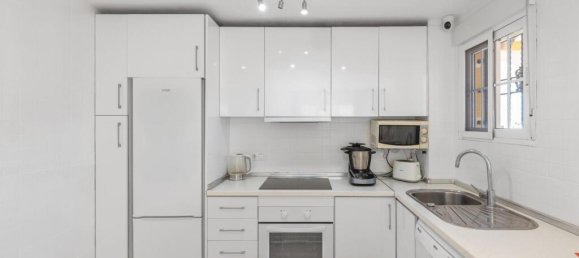 2 bedrooms Villa in Cabo Roig, Spain No. 280988 12