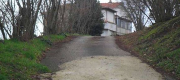 2 rooms Apartment in Avellino, Italy No. 306801 2