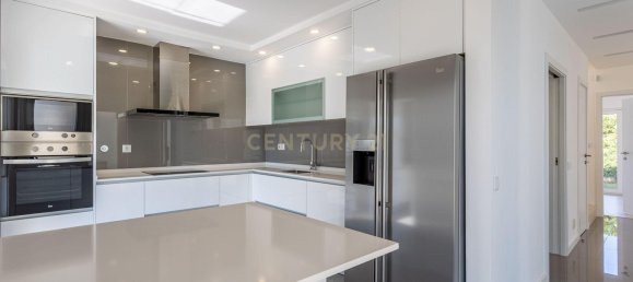 4 bedrooms House in Setubal, Portugal No. 126412 10