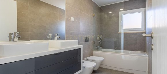 4 bedrooms House in Setubal, Portugal No. 126412 27