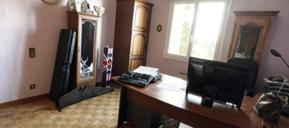 5 bedrooms Villa in Choiseul, France No. 261711 10