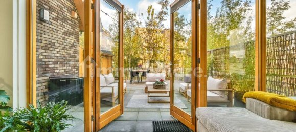 4 bedrooms Apartment in Lucca, Italy No. 51391 20