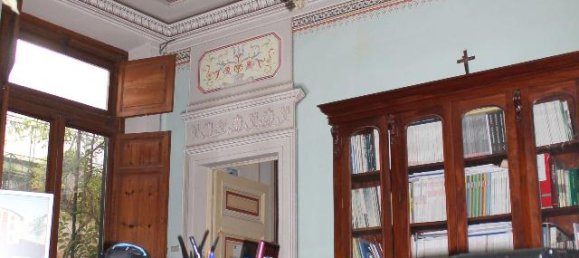 8 rooms Apartment in Lucca, Italy No. 177714 6