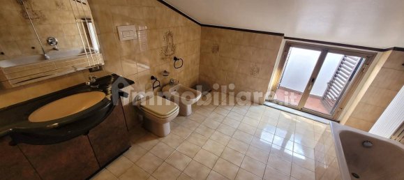 2 Schlafzimmer Wohnung in Muggiò, Italy, Nr. 343495 19