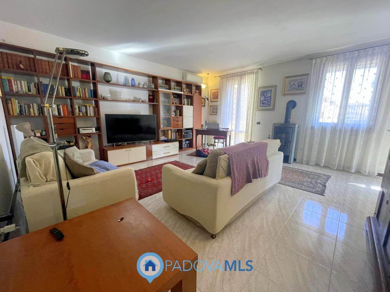 5-Zimmer Villa in Rubano, Italy, Nr. 25811