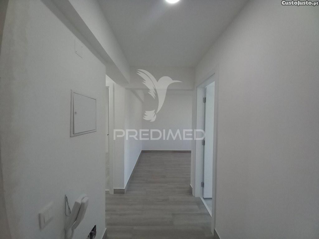 2 bedrooms Apartment in Odivelas, Portugal No. 176297