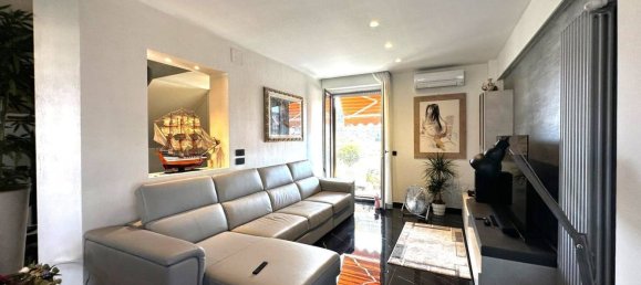 6 rooms Penthouse in Porto San Giorgio, Italy No. 23319 10