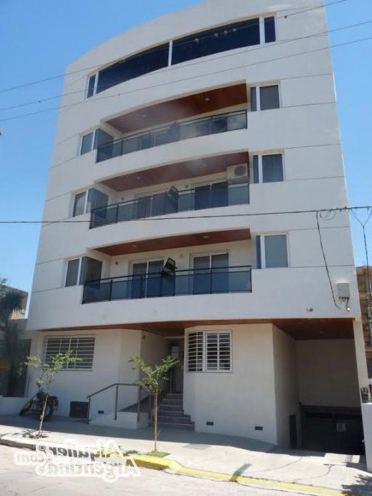 Estudio en Córdoba, Argentina No. 9905