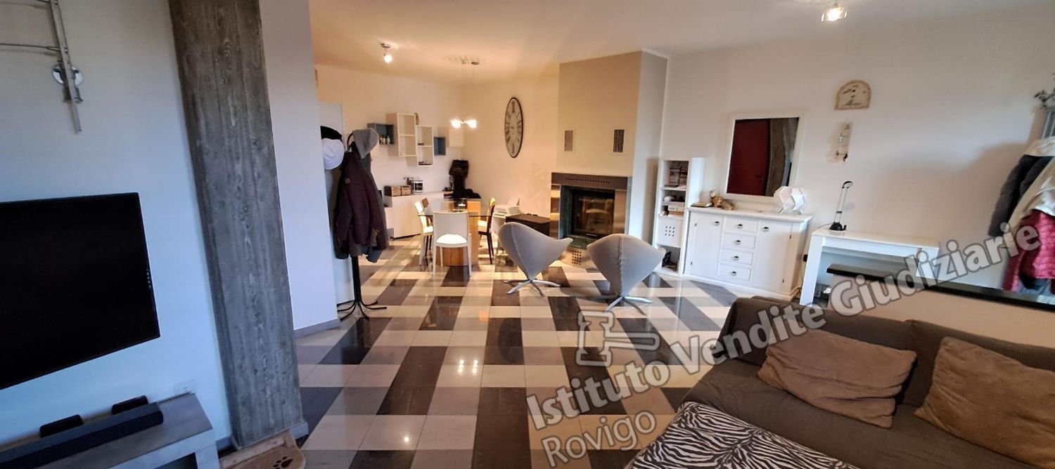 4 bedrooms House in Fiesso Umbertiano, Italy No. 349079