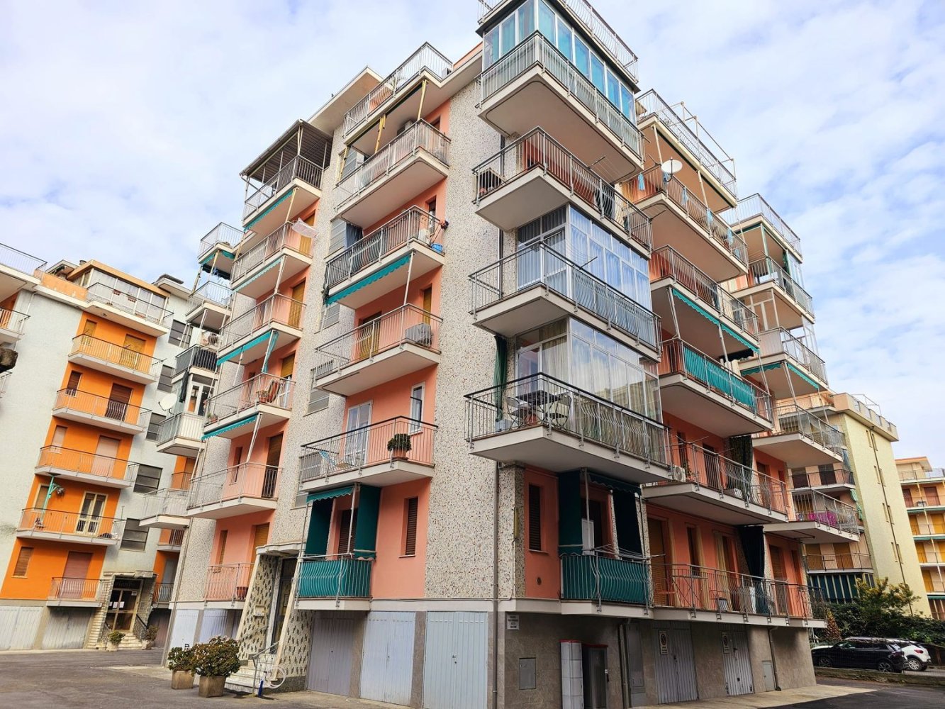 Apartamento T2 em Borghetto Santo Spirito, Italy N.º 346262