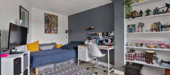 3 bedrooms House in Nanterre, France No. 134556 15