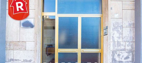 Квартира с 10 комнатами в Лечче, Италия № 137954 26