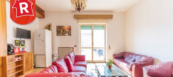 Квартира с 10 комнатами в Лечче, Италия № 137954 11