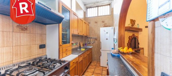 Квартира с 10 комнатами в Лечче, Италия № 137954 9