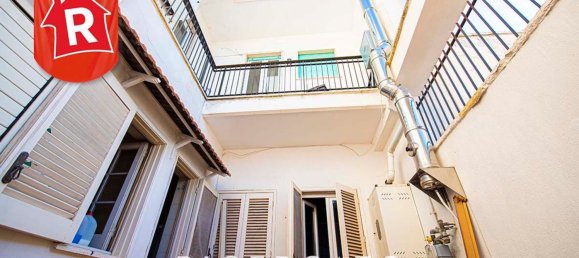 Квартира с 10 комнатами в Лечче, Италия № 137954 25