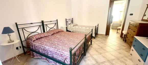 Дом с 12 комнатами в Сиракузы, Италия № 248030 45