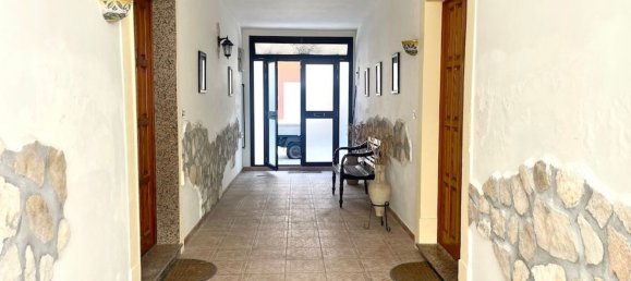 Дом с 12 комнатами в Сиракузы, Италия № 248030 4