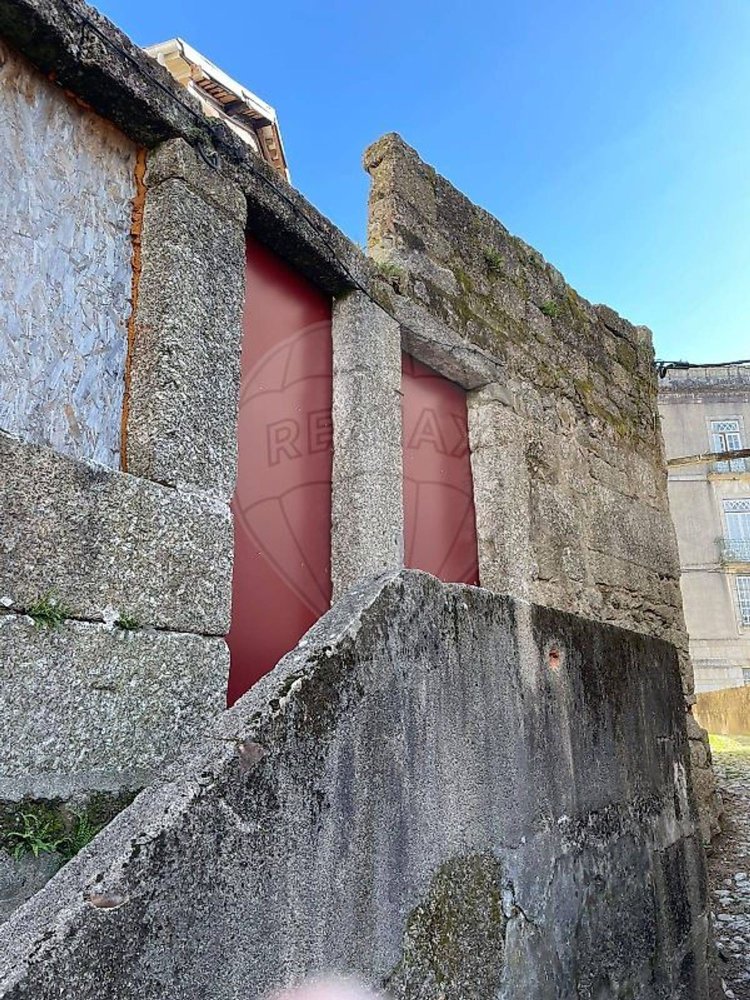 3 bedrooms House in Guimaraes, Portugal No. 180501