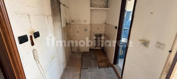 1 bedroom Apartment in Turin, Italy No. 266371 8