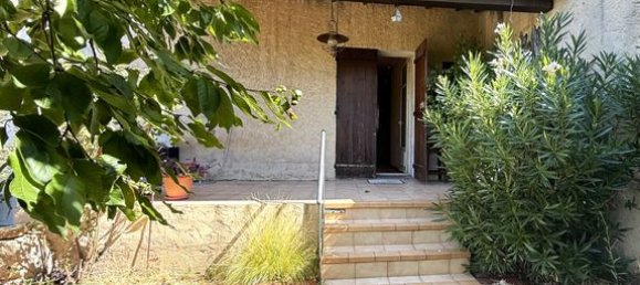 Casa de 3 dormitorios en Martigues, France No. 289614 11