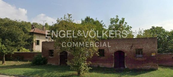 10500m² Land in Bagnolo San Vito, Italy No. 177471 4