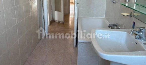 3 bedrooms Apartment in Rome, Italy No. 370721 10