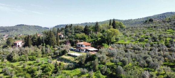 7 bedrooms Villa in Arezzo, Italy No. 340826 6