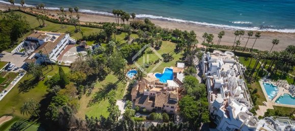 8 bedrooms House in Estepona, Spain No. 24213 13