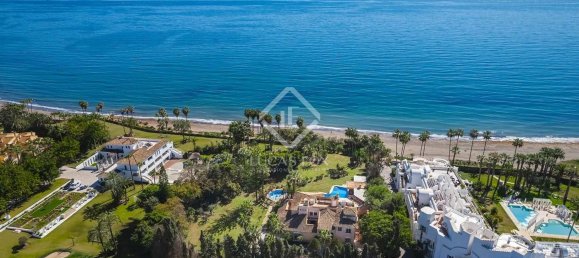 8 bedrooms House in Estepona, Spain No. 24213 9