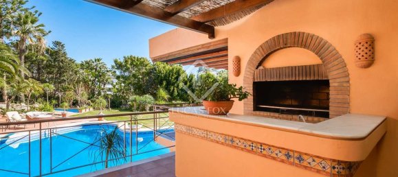 8 bedrooms House in Estepona, Spain No. 24213 32