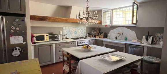 10 Schlafzimmer Villa in Carrara, Italy, Nr. 312353 30