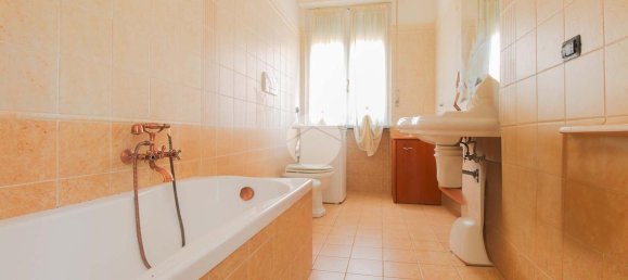 5-Zimmer Wohnung in Teramo, Italy, Nr. 136059 17