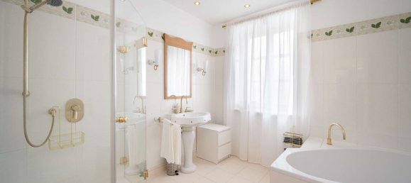 Здание с 27 комнатами в Фрайзинг, Германия № 6760 17