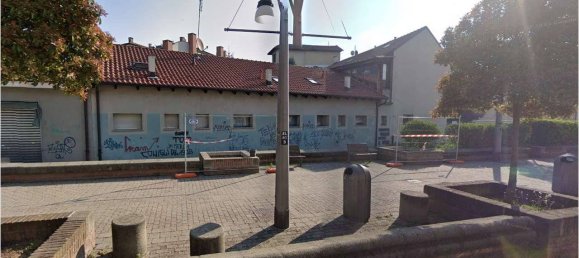 2 bedrooms Apartment in Turin, Italy No. 10134 3