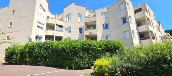 Apartamento de 2 dormitorios en Sarcelles, France No. 333923 4