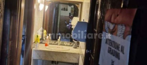 Коммерческая недвижимость с 1 комнатой в Рим, Италия № 66535 14