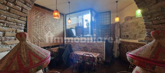 Коммерческая недвижимость с 1 комнатой в Рим, Италия № 66535 6