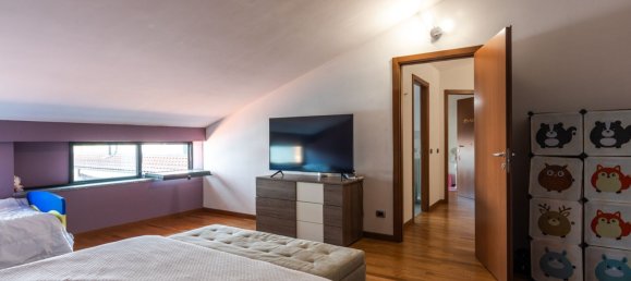 4 rooms Apartment in Varedo, Italy No. 9656 12