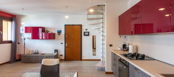 4 rooms Apartment in Varedo, Italy No. 9656 4