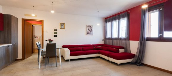 4 rooms Apartment in Varedo, Italy No. 9656 7